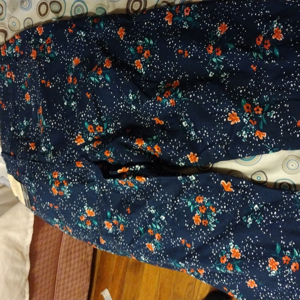 Capri pants - Picture 5 of 6
